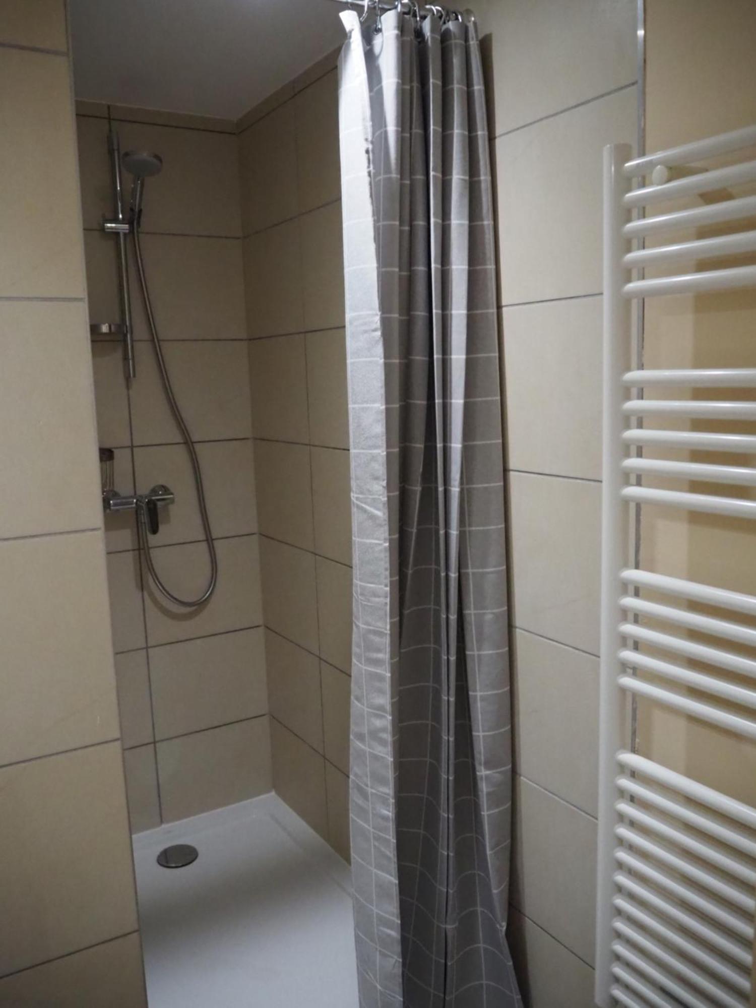 Vacanceole - Residence La Residence เลส์เดอซาลป์ ห้อง รูปภาพ